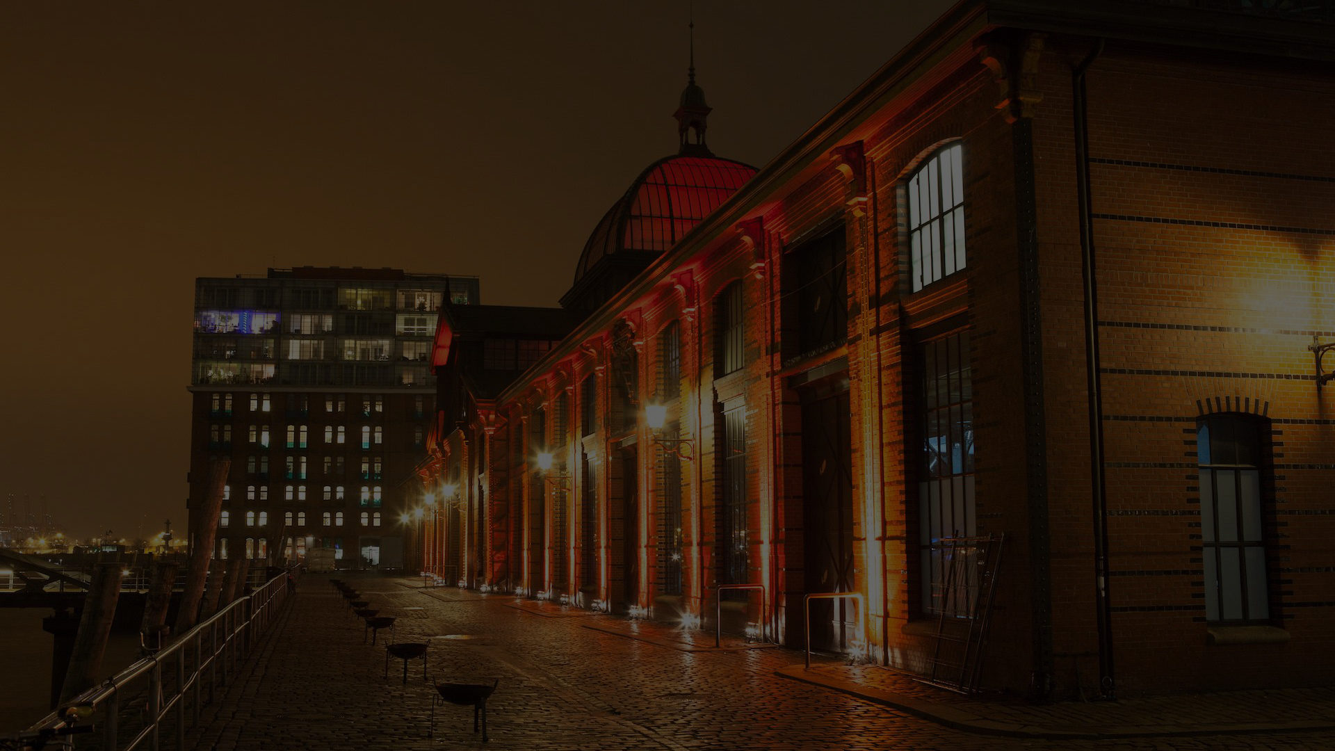 Die Fischauktionshalle von Außen